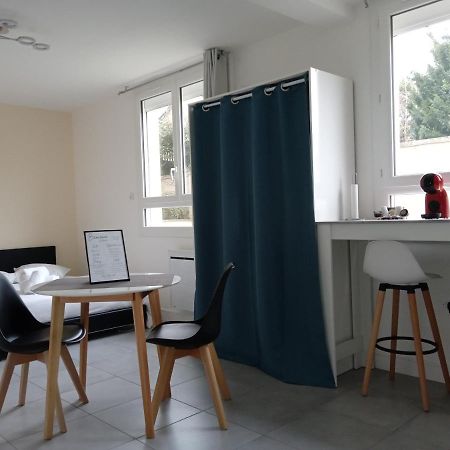 Studio Cosy Dans Residence Calme Et Privee 勒芒 客房 照片